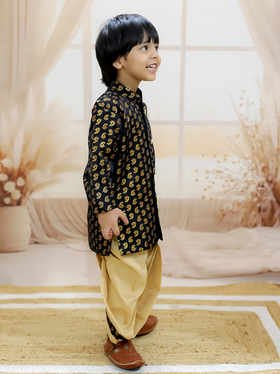 BownBee Jacquard Full Sleeve Sherwani Dhoti for Boys- Black