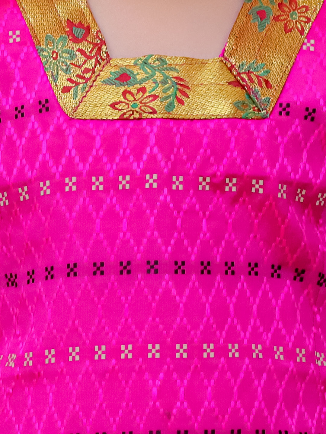 BownBee Half Sleeve South Indian Pavda Pattu Lehenga For Girls - Pink