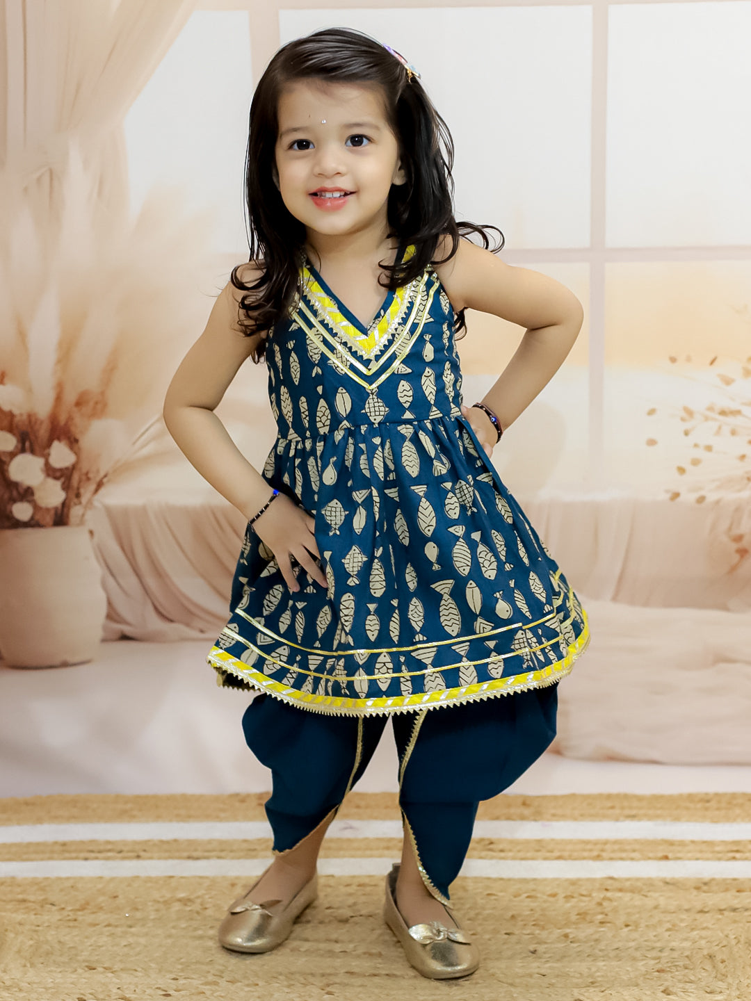 BownBee Halter Girls Neck Pure Cotton Fish Print Kurti with Harem - Indigo