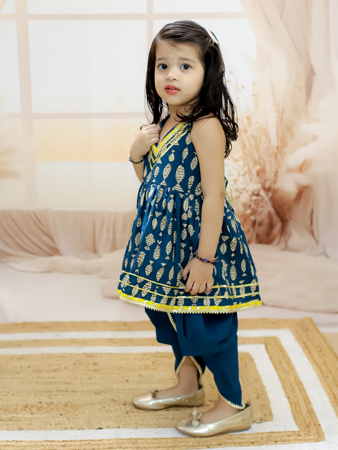 BownBee Halter Girls Neck Pure Cotton Fish Print Kurti with Harem - Indigo